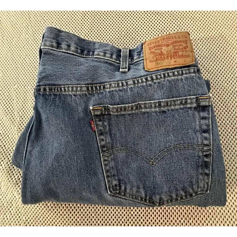 Levis 550 Jeans Men 46 x30 Relaxed Fit Straight Leg 100% Cotton 27 Actual Inseam